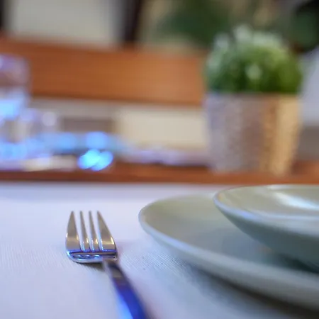 The Classic Sailboat Retreat Lisbona