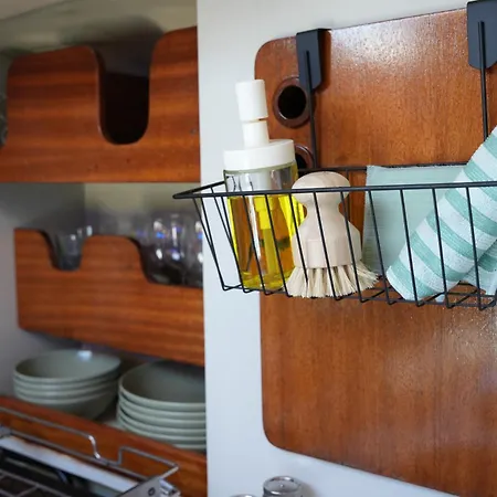 The Classic Sailboat Retreat 船屋 *