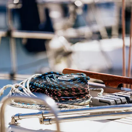 船屋 The Classic Sailboat Retreat Lisboa