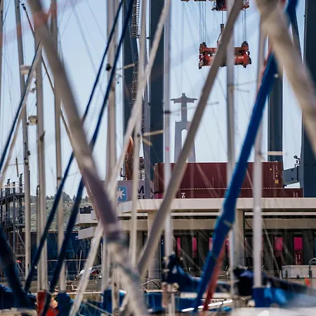 The Classic Sailboat Retreat