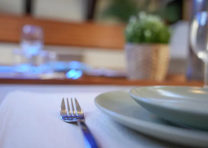 The Classic Sailboat Retreat Lisboa