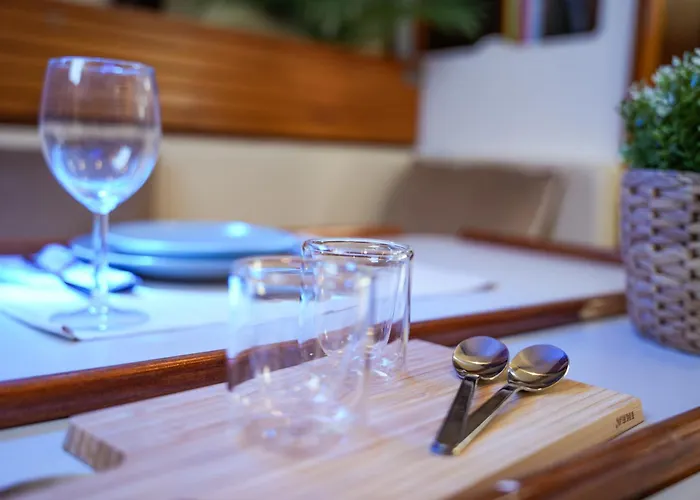 The Classic Sailboat Retreat